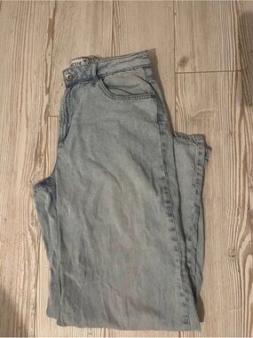 Light Wash Denim Jeans 🩵